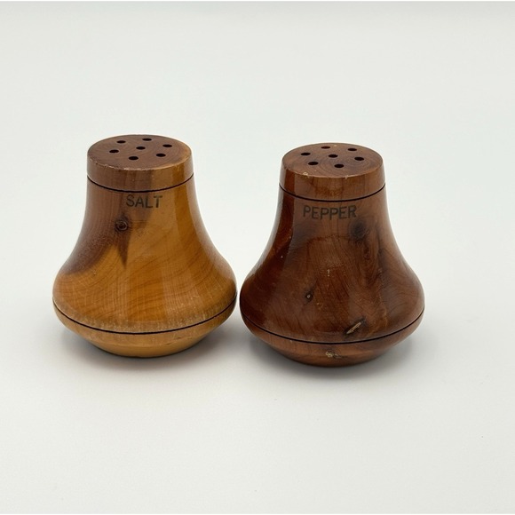 Vintage Turned Wood Salt and Pepper Shakers Small‎ MCM Metal Stoppers - Picture 1 of 8